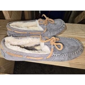 UGG Australia Blue Grey Suede Sheepskin Lined Slippers Women's Size 6